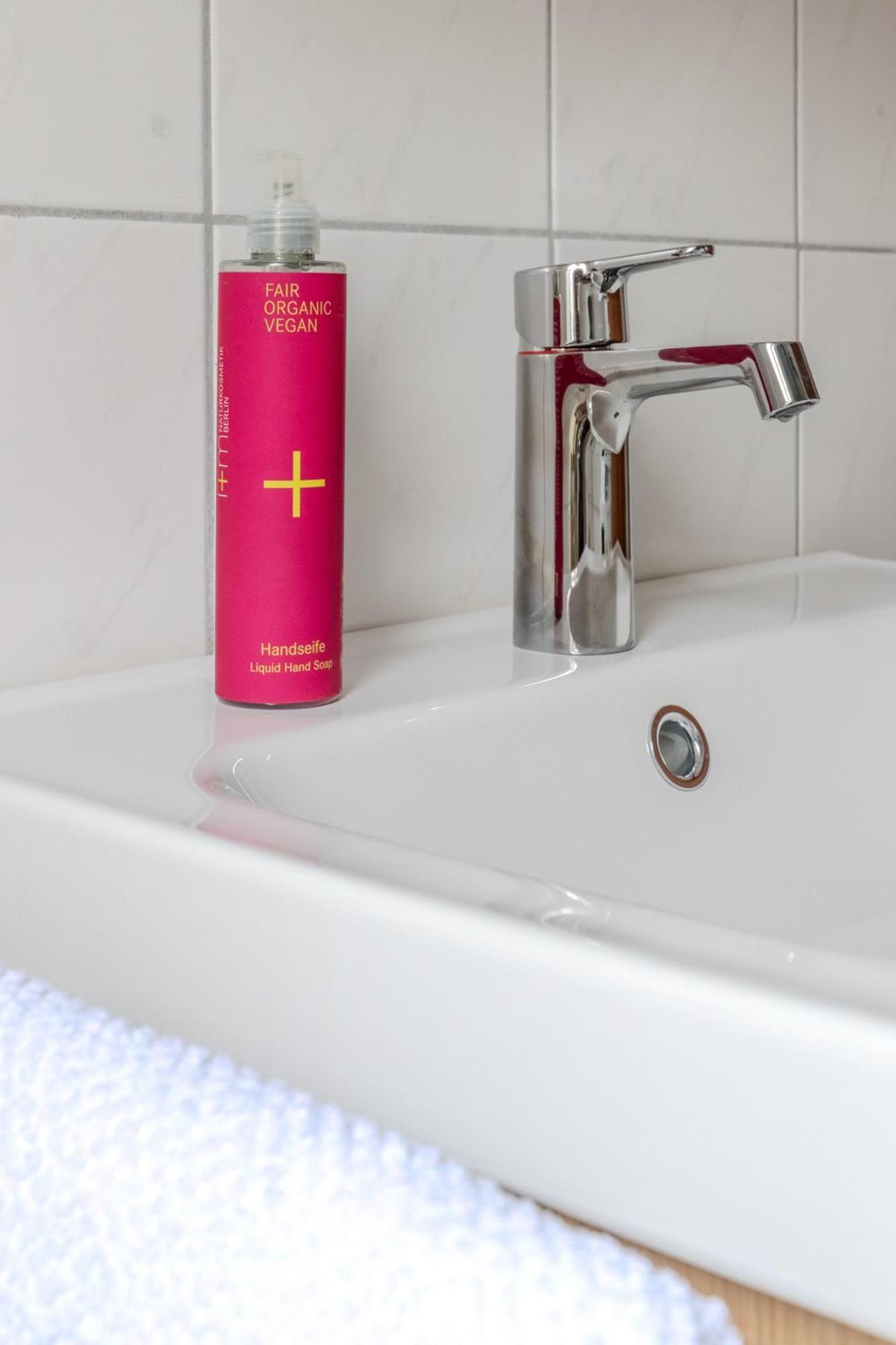 Aestay - Boxspring Auch Als Einzelbetten, Voll Ausgestattete Kueche, Eco-friendly, Radfahren & Wandern, Inkl Xl Parkplatz Apartment Hemsbach